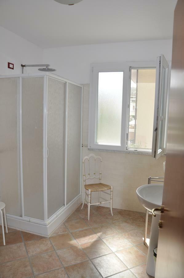 Bed & Breakfast 4U Parcheggio Interno Киавари Екстериор снимка